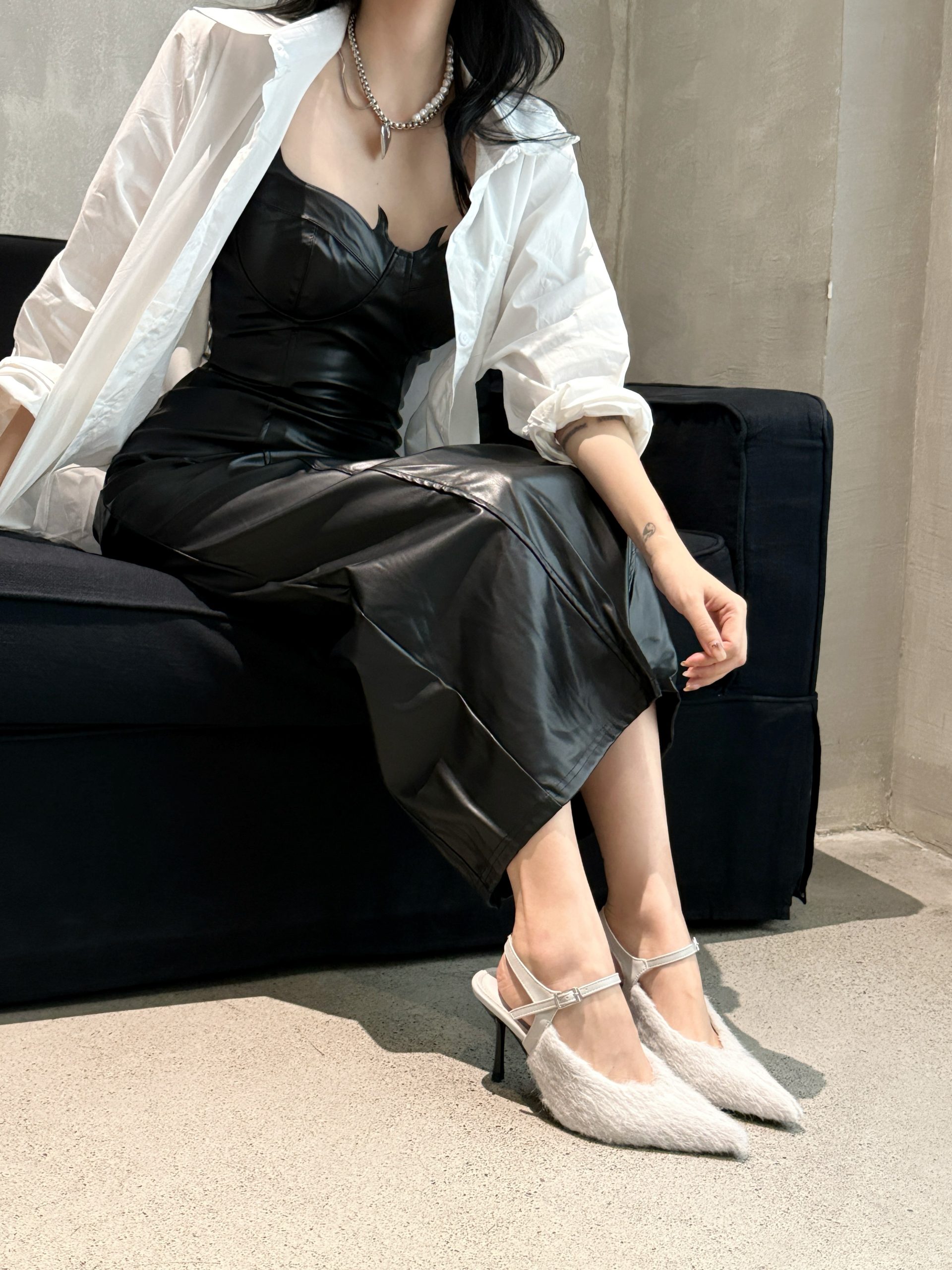 diairiz-womens-pointed-toe-mary-jane-shoes-with-fur-trim-high-heel-fashionable-korean-style-2024-winter_3 DIAIRIZ Women's Pointed Toe Mary Jane Shoes with Fur Trim, High Heel, Fashionable Korean Style, 2024 Winter
