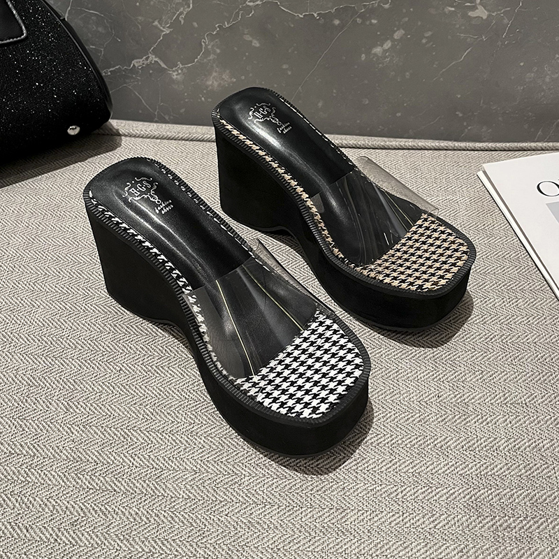 french-thick-sole-slippers-women-2026-new-summer-outdoor-slope-heel-chunky-sole-womens-shoes-one-strap-high-heel-beautiful-slippers_3 French Thick Sole Slippers Women 2026 New Summer Outdoor Slope Heel Chunky Sole Women's Shoes One-Strap High Heel Beautiful Slippers