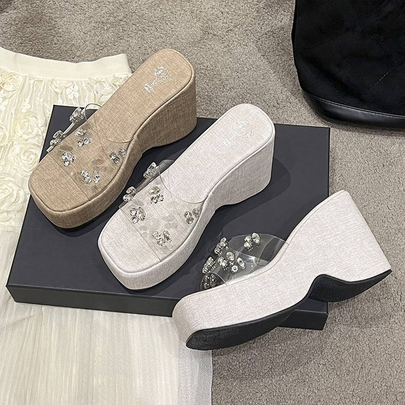 Hong Kong Style Platform Thick Sole One-Strap Sandals Women 2026 Spring Summer New Sexy Dazzling Rhinestone Versatile Transparent Slippers