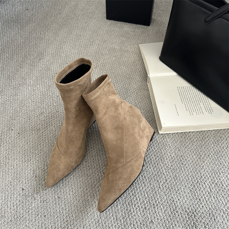 vintage-suede-pointed-toe-ankle-boots-for-women-low-heel-stretch-slim-boots-french-style-thick-sole-martin-boots_4 Vintage Suede Pointed Toe Ankle Boots for Women Low Heel Stretch Slim Boots French Style Thick Sole Martin Boots